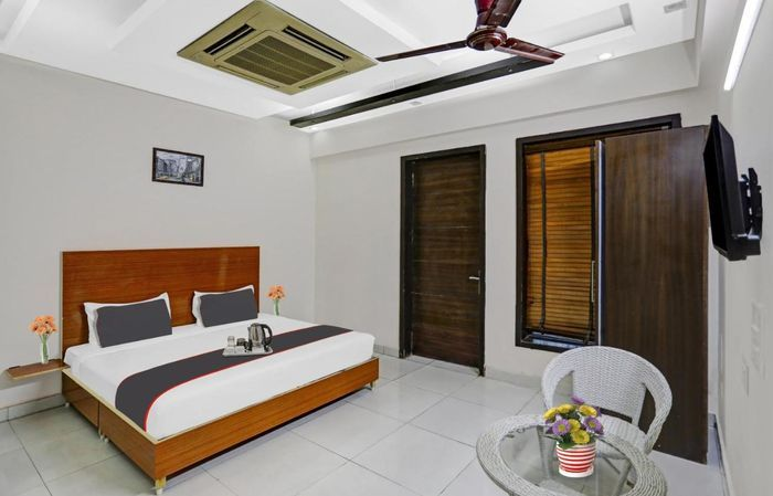 Couple friendly Hotels in Ghaziabad 